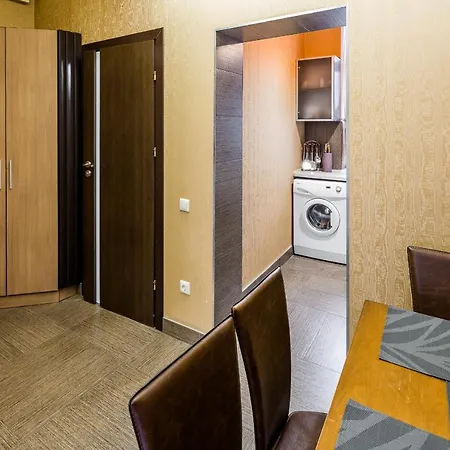 Apartment Svobody Avenue 10 *