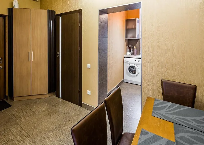 Apartment Svobody Avenue 10 *