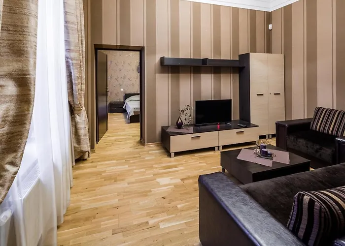 Svobody Avenue 10 Apartamento *