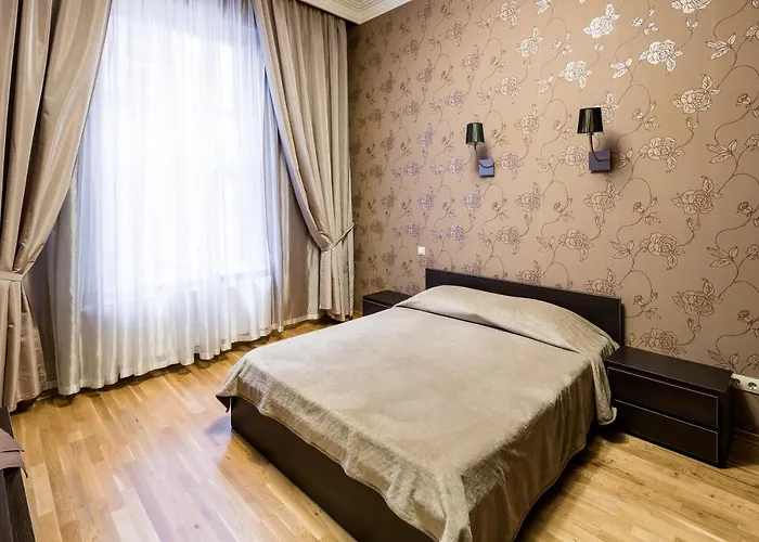 Svobody Avenue 10 Apartamento *